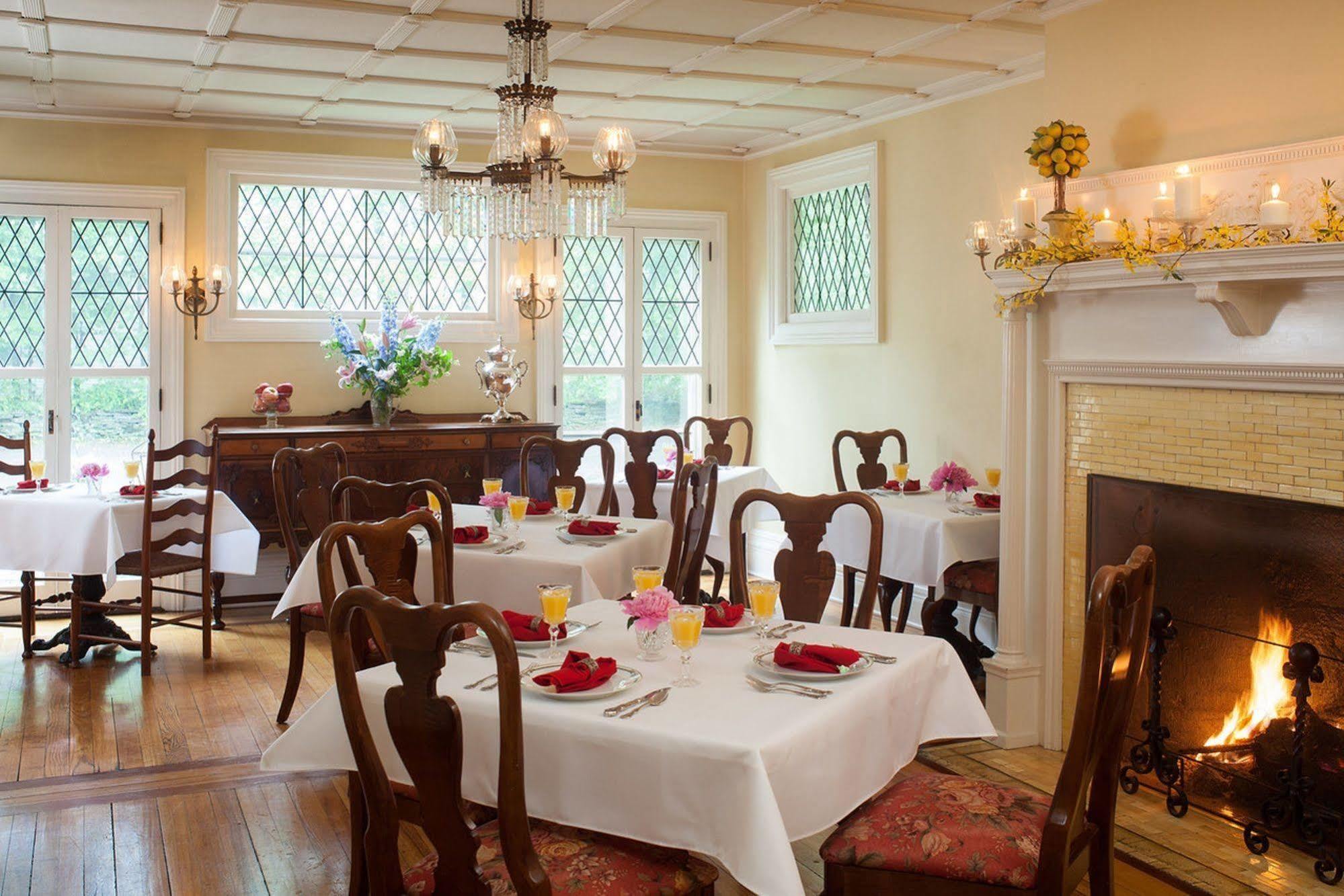 Landmark Inn Cooperstown Buitenkant foto